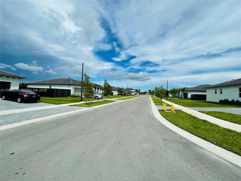 Image 28 of a home in .