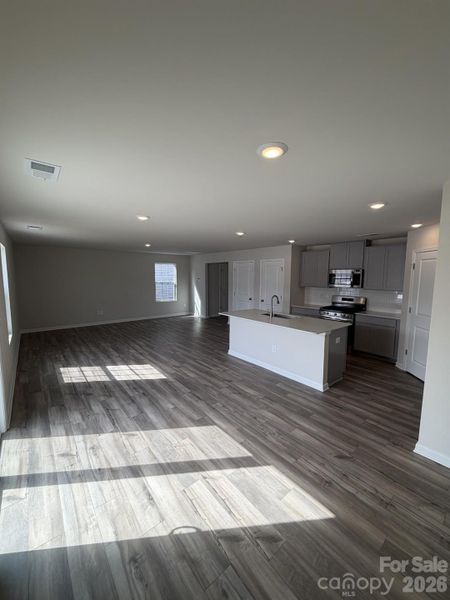 Spacious, unfurnished interior of a new home in Bakers Creek, Kannapolis (Image 20).
