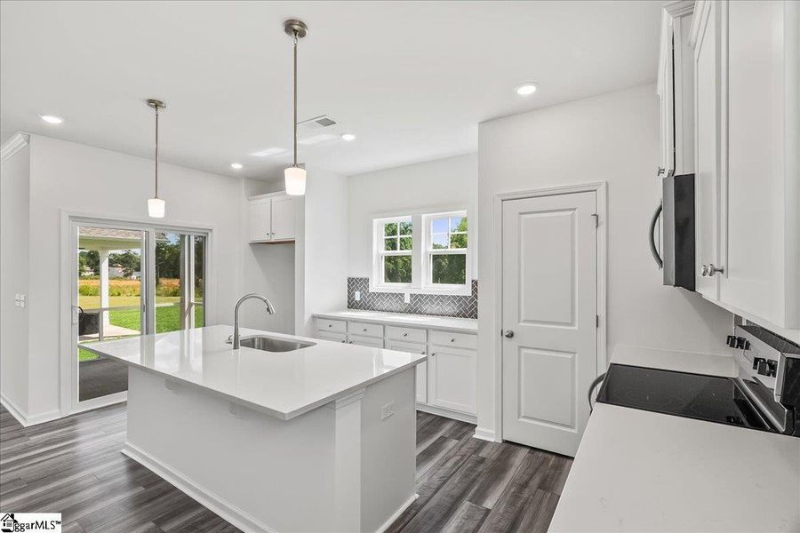 Furnished interior view inside a new home in Hazelwood, Boiling Springs (Image 8).