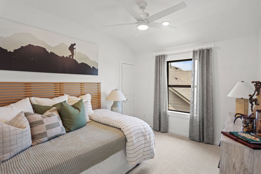 Furnished interior view inside a new home in Jubilee 45', 50', 70', Hockley (Image 41).