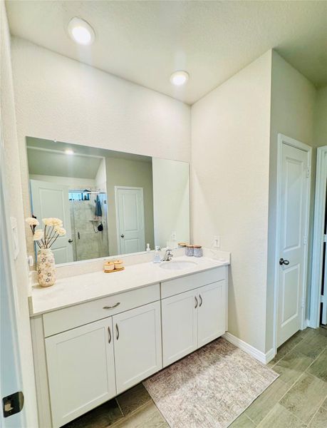 Furnished interior view inside a new home in Southwinds, Baytown (Image 14). Furnished interior view inside a new home in Southwinds, Baytown (Image 14).
