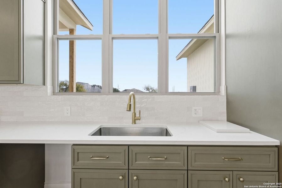 Close-up of interior finishes inside a home in , Bandera (Image 20).