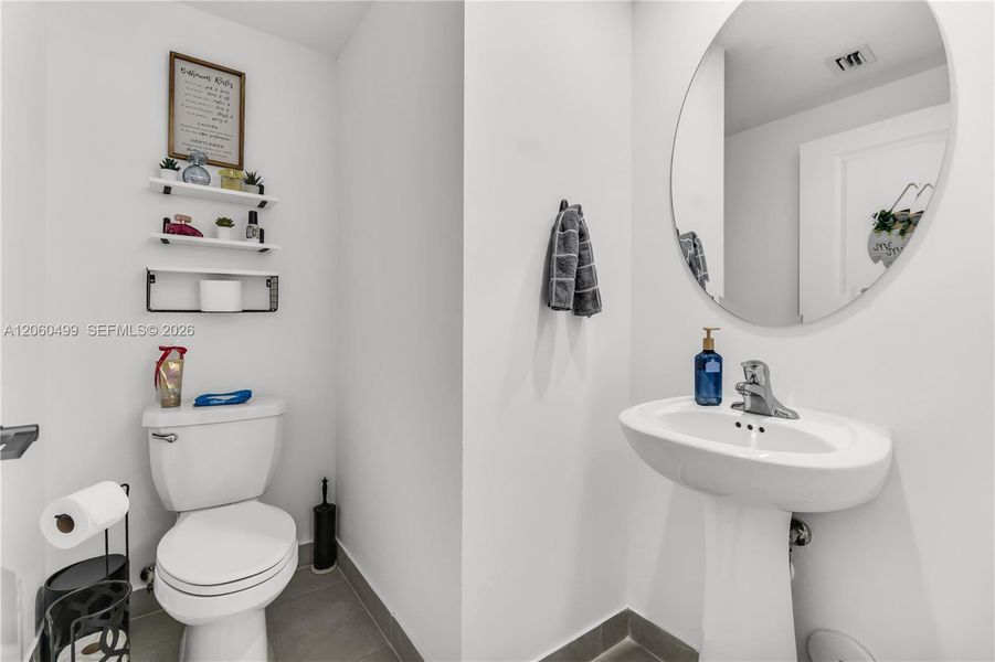 Furnished interior view inside a new home in , Miami (Image 31).