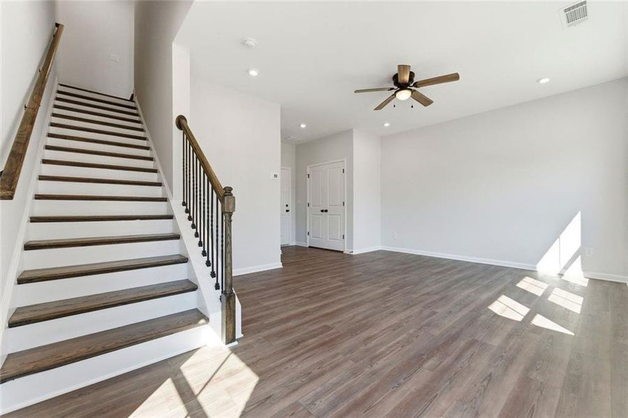 Spacious, unfurnished interior of a new home in Waverly at Buice Lake, Acworth (Image 10).