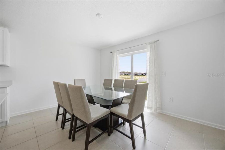 Furnished interior view inside a new home in Hunt Club Groves, Lake Wales (Image 12).