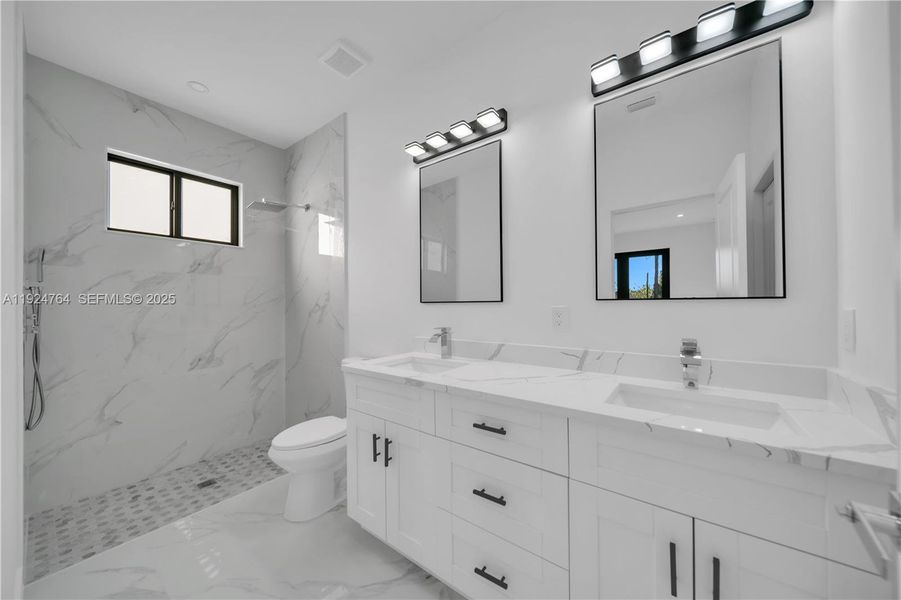 Furnished interior view inside a new home in , Lehigh Acres (Image 7).