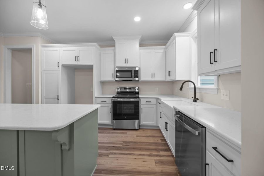 12-web-or-mls-IMG_0329 12-web-or-mls-IMG_0329