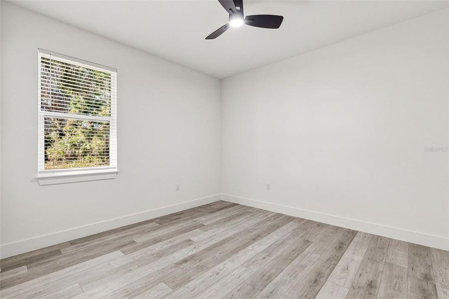 Spacious, unfurnished interior of a new home in , North Port (Image 30).