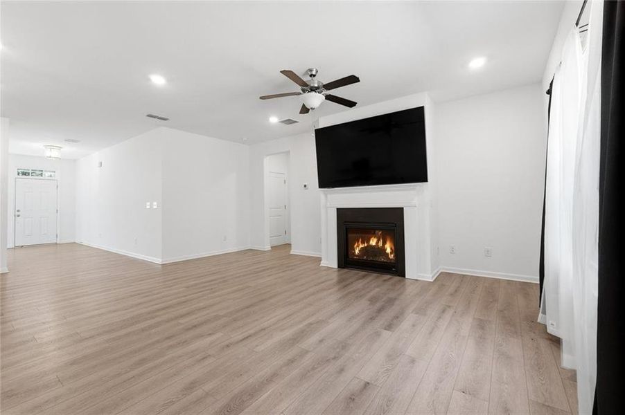 Spacious, unfurnished interior of a new home in Creekside, Dawsonville (Image 22). Spacious, unfurnished interior of a new home in Creekside, Dawsonville (Image 22).