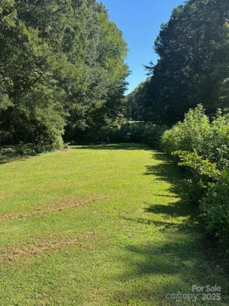 Image 5 of a home in .