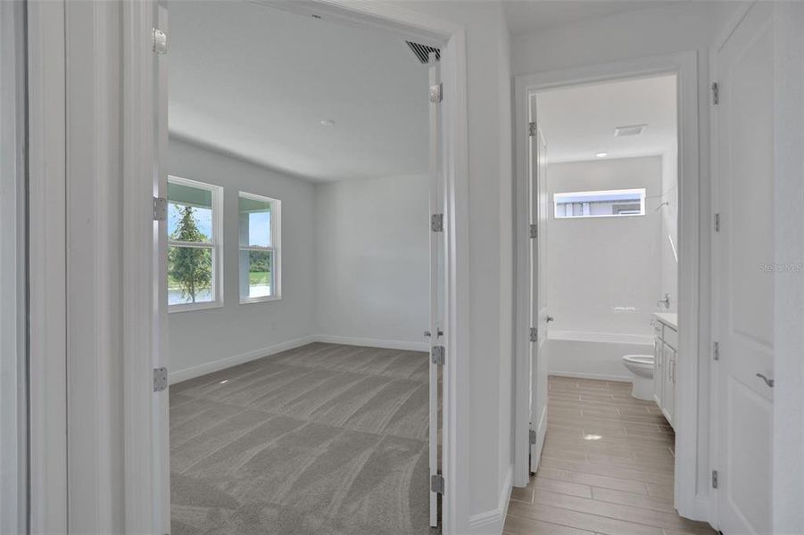 Spacious, unfurnished interior of a new home in Seaire, Parrish (Image 25).