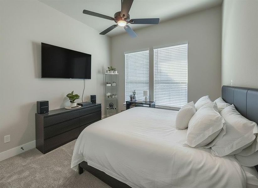 Furnished interior view inside a new home in Rocky Top, Krum (Image 11).