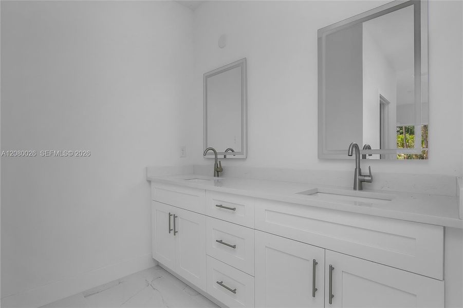 Close-up of interior finishes inside a home in , North Port (Image 10). Close-up of interior finishes inside a home in , North Port (Image 10).