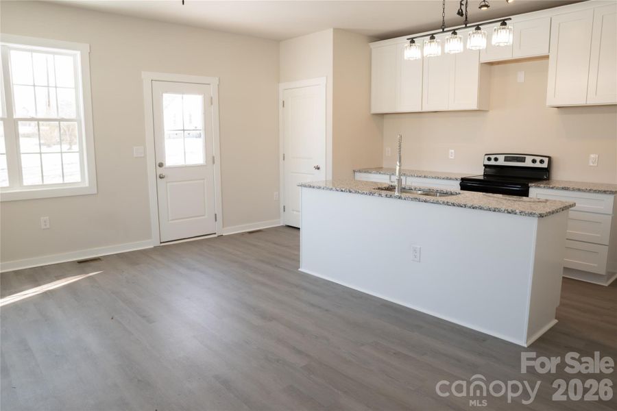 Spacious, unfurnished interior of a new home in , Statesville (Image 7).