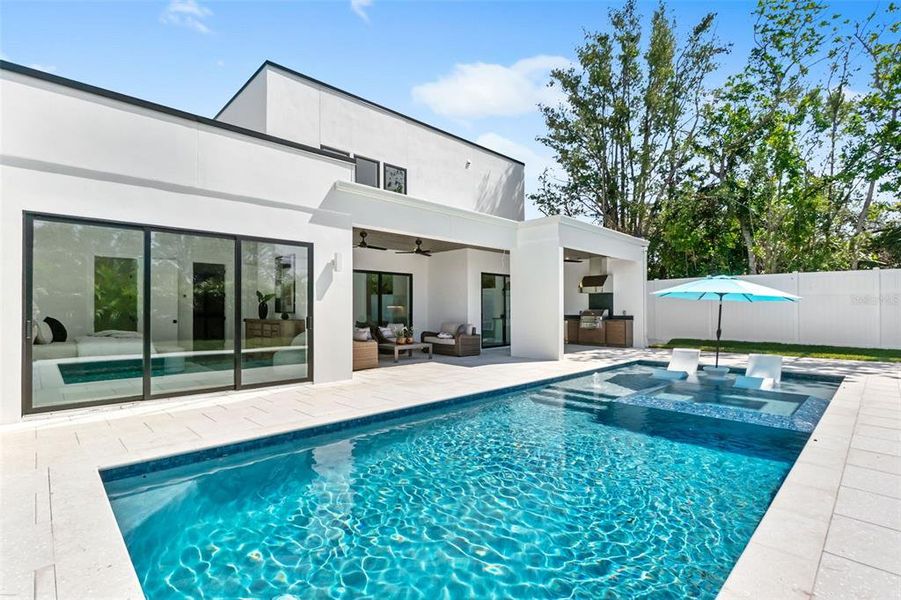 Image 85 of a home in .