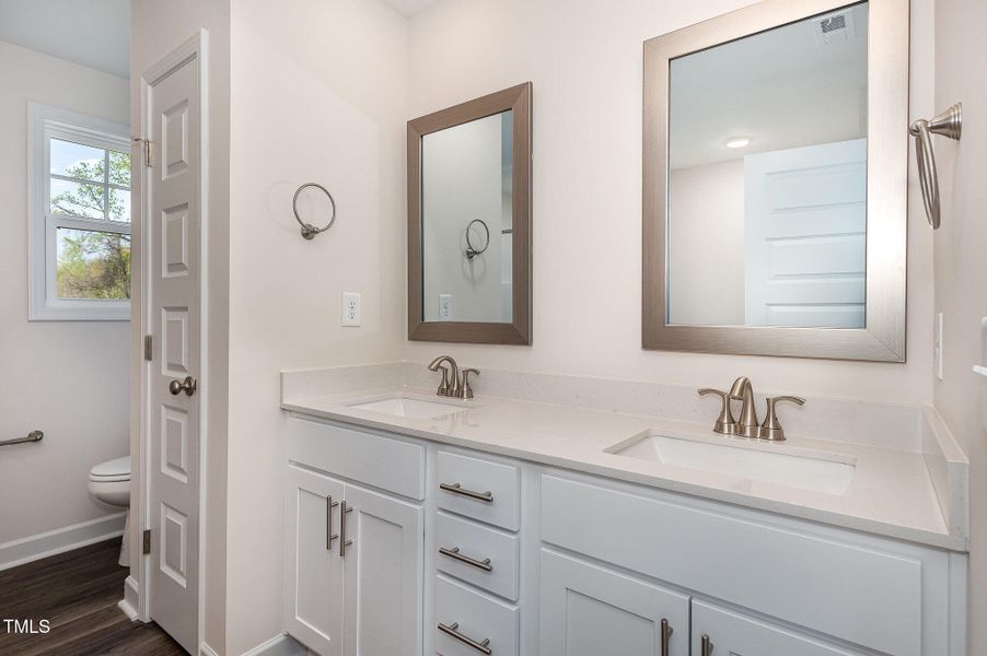 014_bc4a0537-edit_450