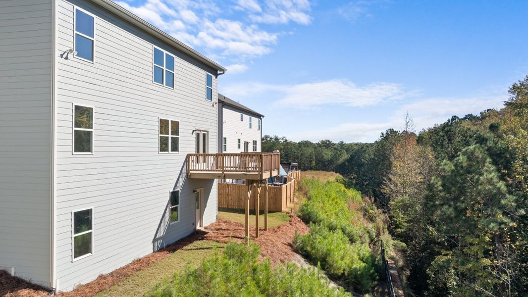 Representative exterior details of a home built from the Hayden by D.R. Horton in Thompson Ridge, Dallas (Image 24).