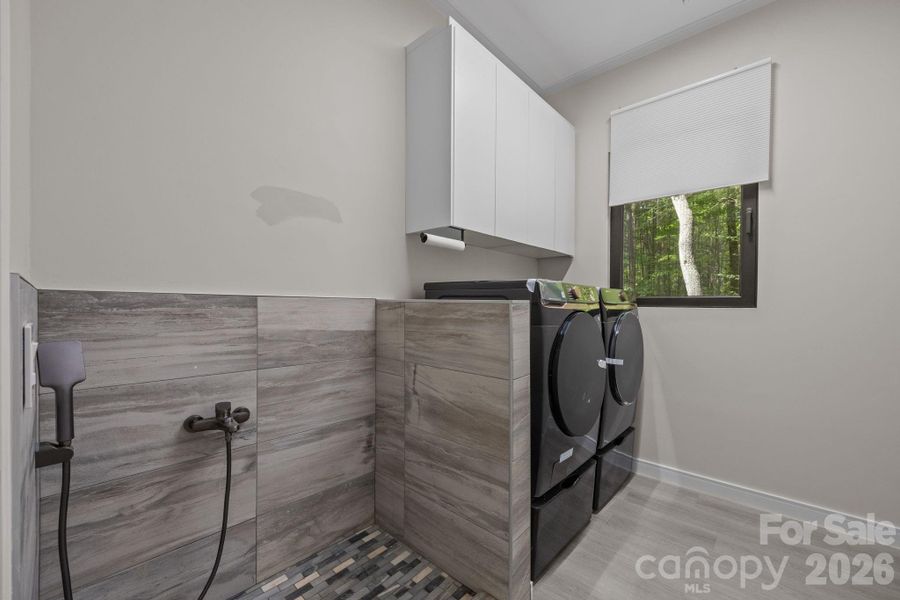 Furnished interior view inside a new home in , Charlotte (Image 14).