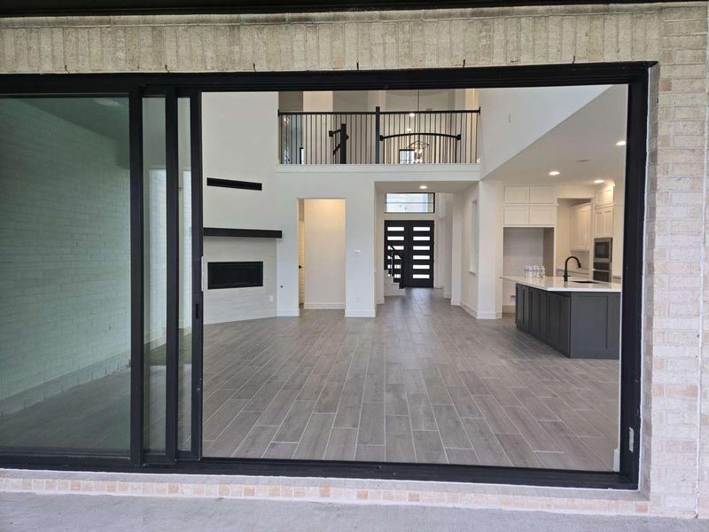 Spacious, unfurnished interior of a new home in , Richmond (Image 37).