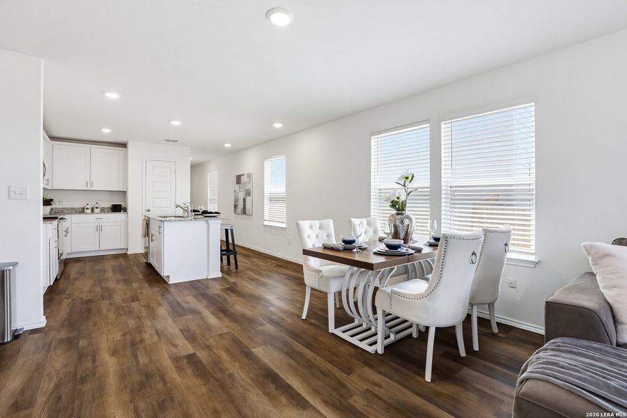 Furnished interior view inside a new home in Cinco Lakes, San Antonio (Image 9).