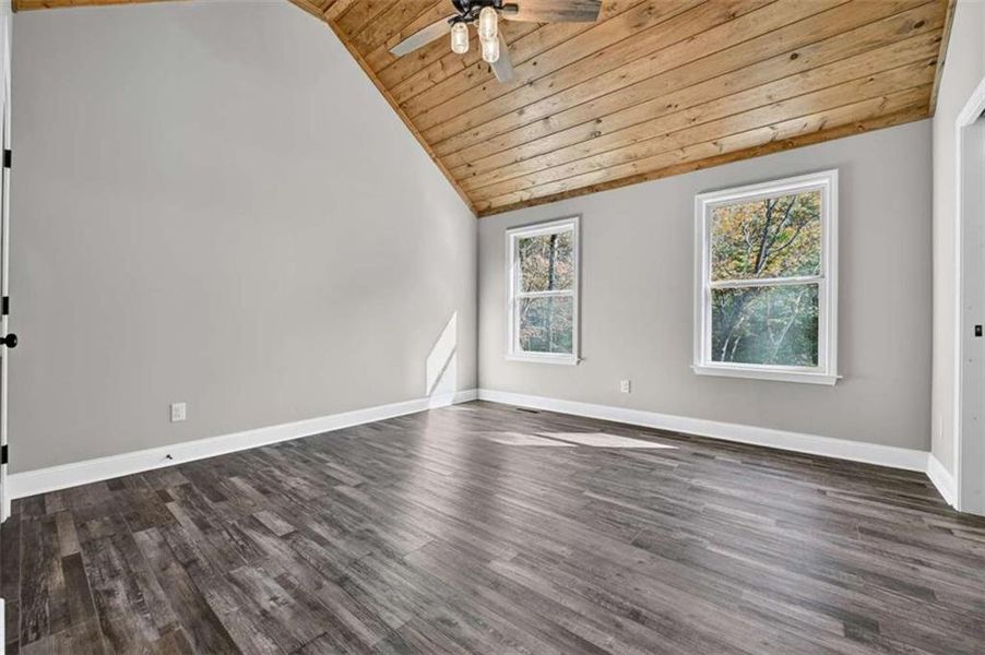 Spacious, unfurnished interior of a new home in , Ellijay (Image 12).