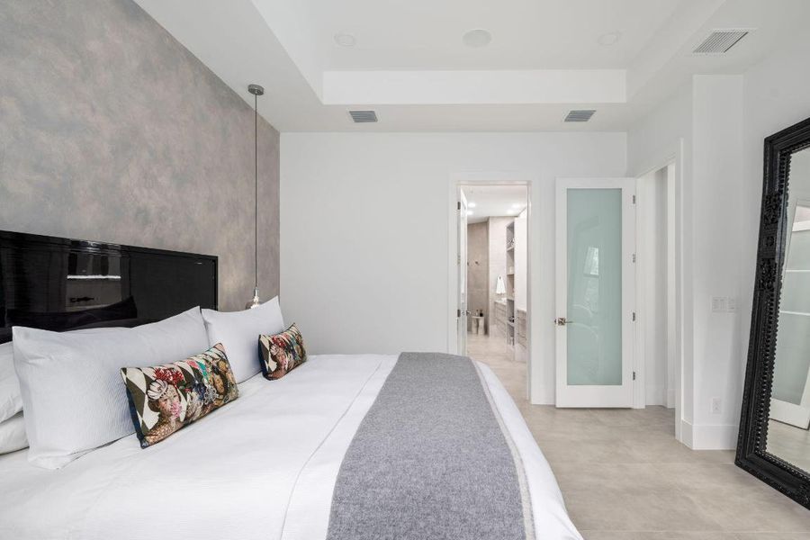 41-web-or-mls-1930_Frosted_Turquoise_Way