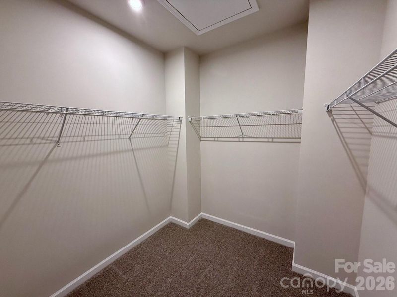 Spacious, unfurnished interior of a new home in Westfall, Gastonia (Image 16).