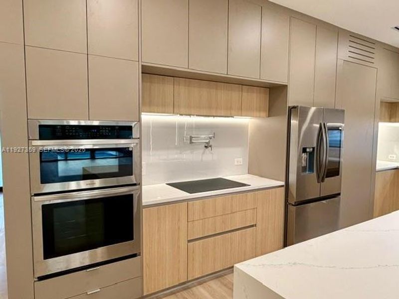 Furnished interior view inside a new home in , Fort Lauderdale (Image 40).