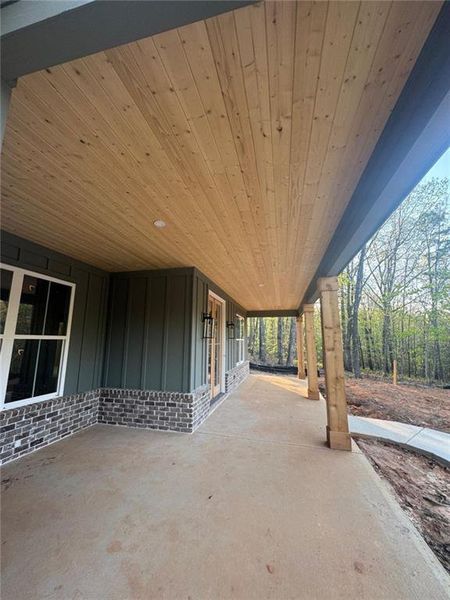 Image 8 of a home in .