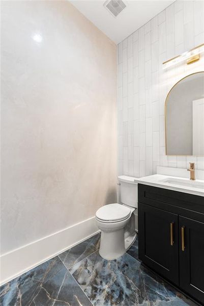 Image 84 of a home in .