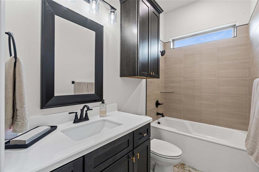 Furnished interior view inside a new home in , Lorena (Image 17).