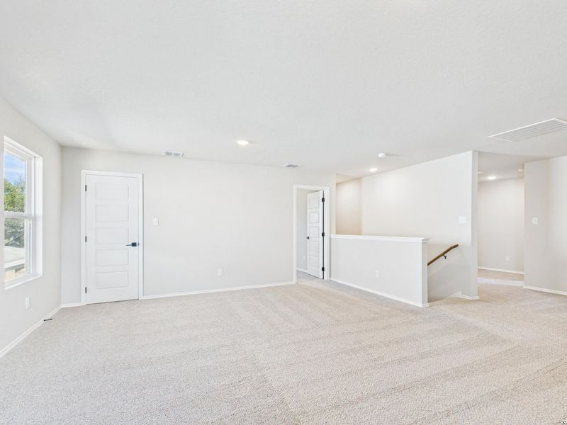 Spacious, unfurnished interior of a new home in Bricewood, San Antonio (Image 41).