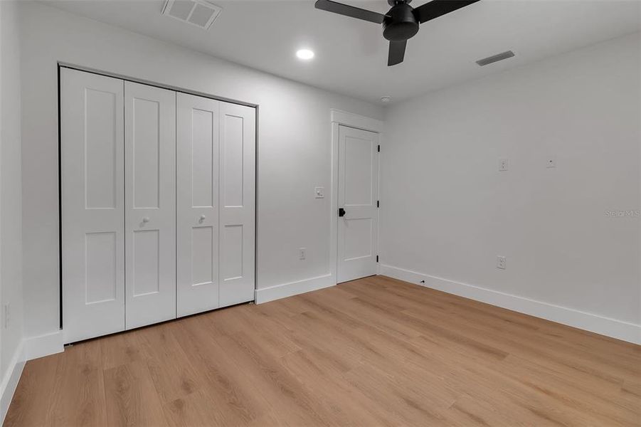 Spacious, unfurnished interior of a new home in , Venice (Image 31).