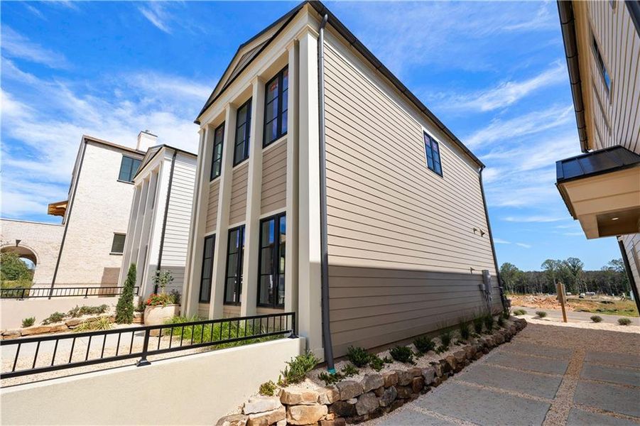 Image 37 of a home in .