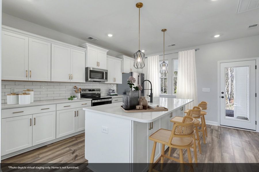 Furnished interior view inside a new home in Bally Castle, Murrells Inlet (Image 6).