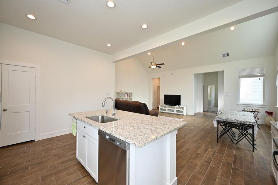 Furnished interior view inside a new home in , Missouri City (Image 11).