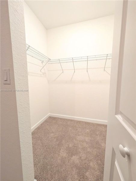 Spacious, unfurnished interior of a new home in , Florida City (Image 19).