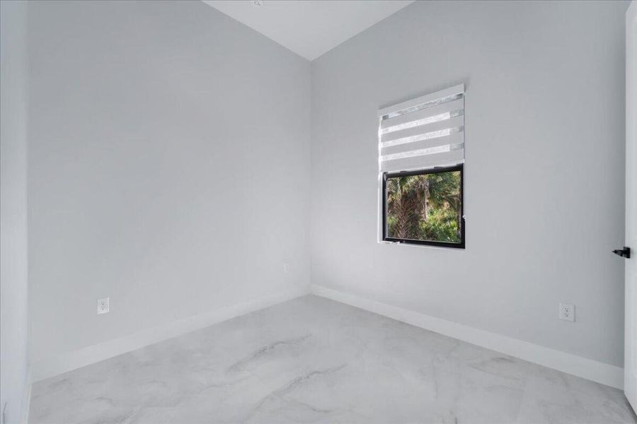 19-1504 E 6th st Lehigh Acres (19)