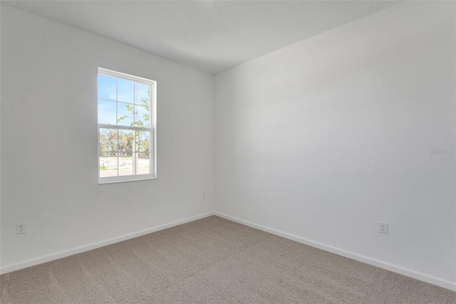 Spacious, unfurnished interior of a new home in Willowbrook North, Winter Haven (Image 15).