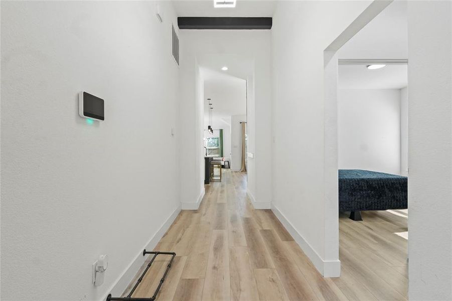 Spacious, unfurnished interior of a new home in , Dallas (Image 18).