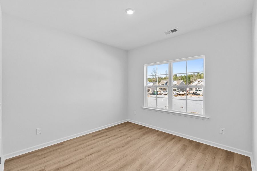 Spacious, unfurnished interior of a new home in Brayden, Advance (Image 27).