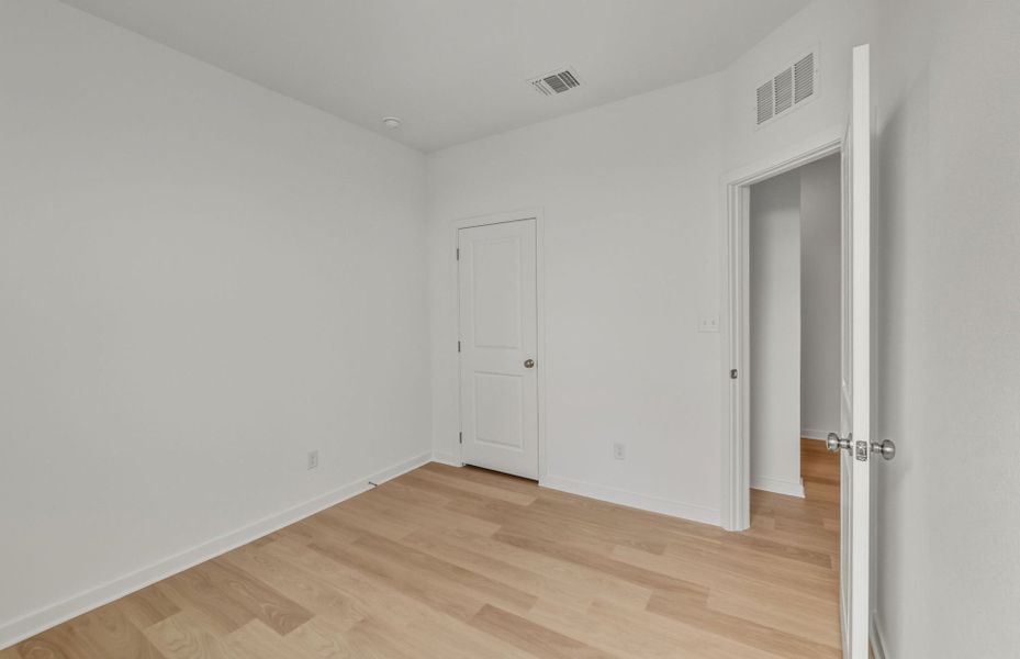 Spacious, unfurnished interior of a new home in Alto, San Marcos (Image 14).