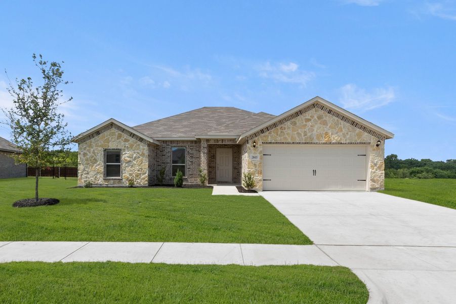 Front exterior of a new home in Mountain Valley Lake, Burleson, TX, highlighting curb appeal (Image 1). Front exterior of a new home in Mountain Valley Lake, Burleson, TX, highlighting curb appeal (Image 1).