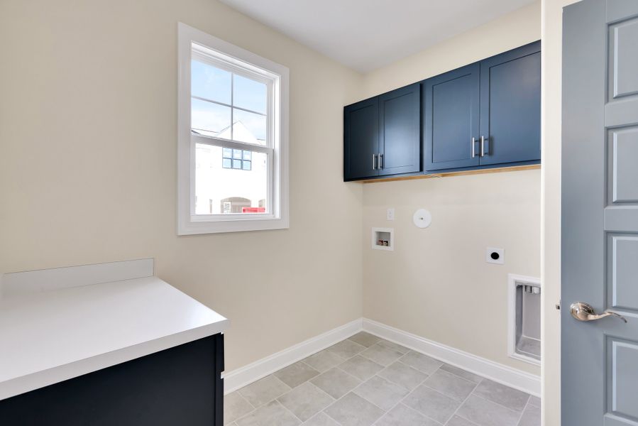 Representative unfurnished interior of a home built from the Bar Harbour I by Kent Homes in St. James, Southport (Image 135).
