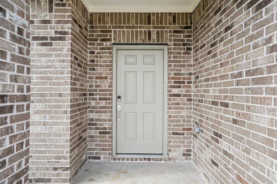 Exterior details and patio area of a home in Lone Oak, Alvarado (Image 3). Exterior details and patio area of a home in Lone Oak, Alvarado (Image 3).