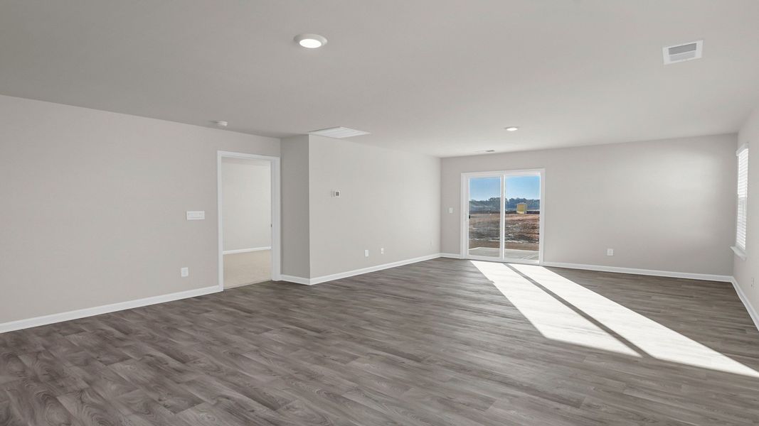 Spacious, unfurnished interior of a new home in Hunter's Branch, Hopkins (Image 20).