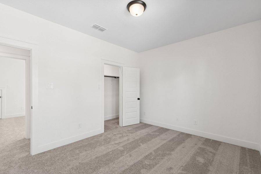 Spacious, unfurnished interior of a new home in ARTAVIA 50' Homesites, Conroe (Image 21).