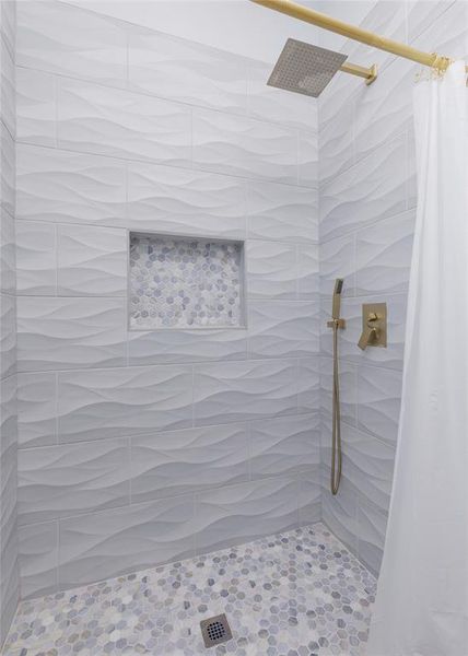 Close-up of interior finishes inside a home in , Gainesville (Image 18).