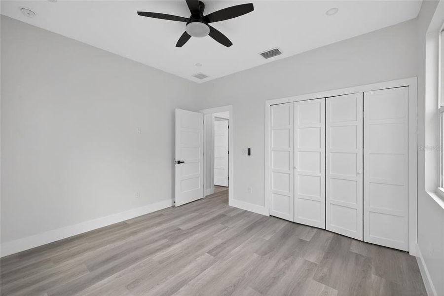 Spacious, unfurnished interior of a new home in , Spring Hill (Image 41).