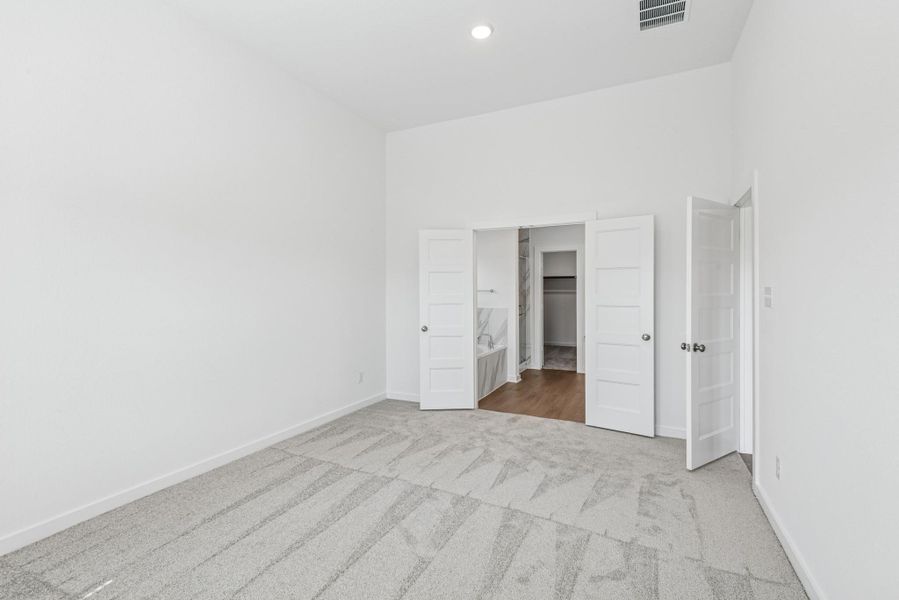 Spacious, unfurnished interior of a new home in Indian Springs, Crosby (Image 17).